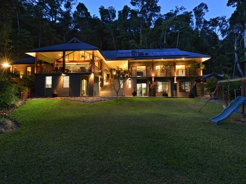 11 Temora Close, Edge Hill QLD 4870