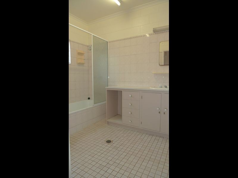 Bentley Park QLD 4869