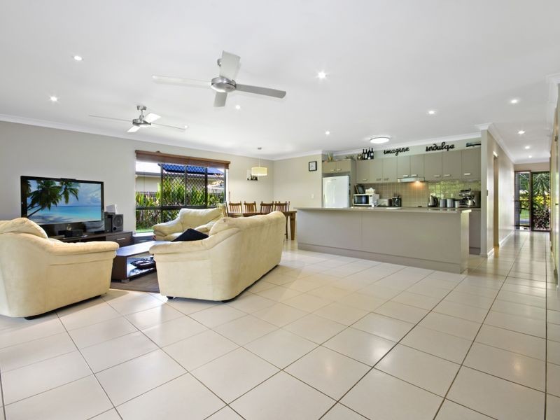 89 Gamburra Drive, Redlynch QLD 4870