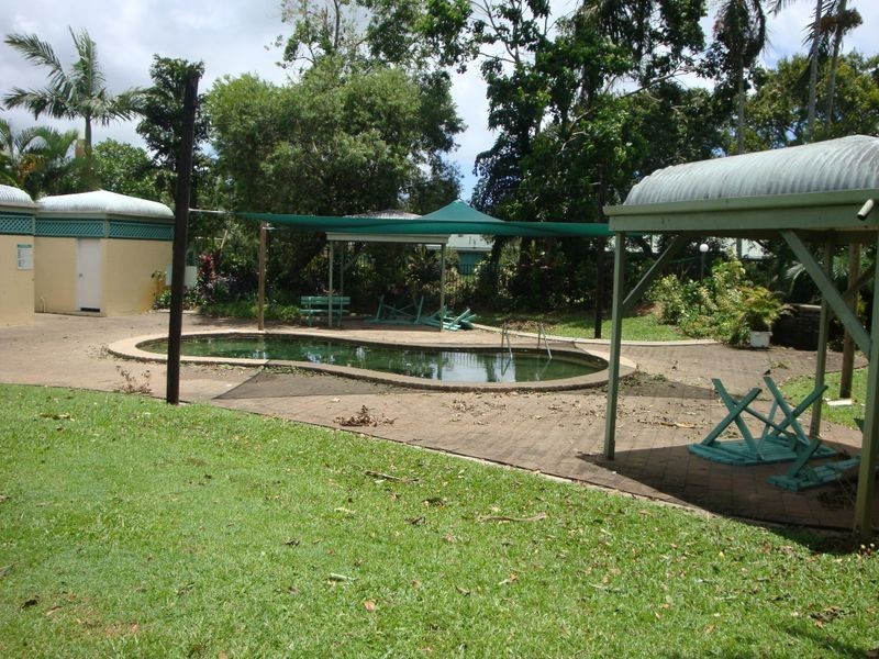 Manunda QLD 4870