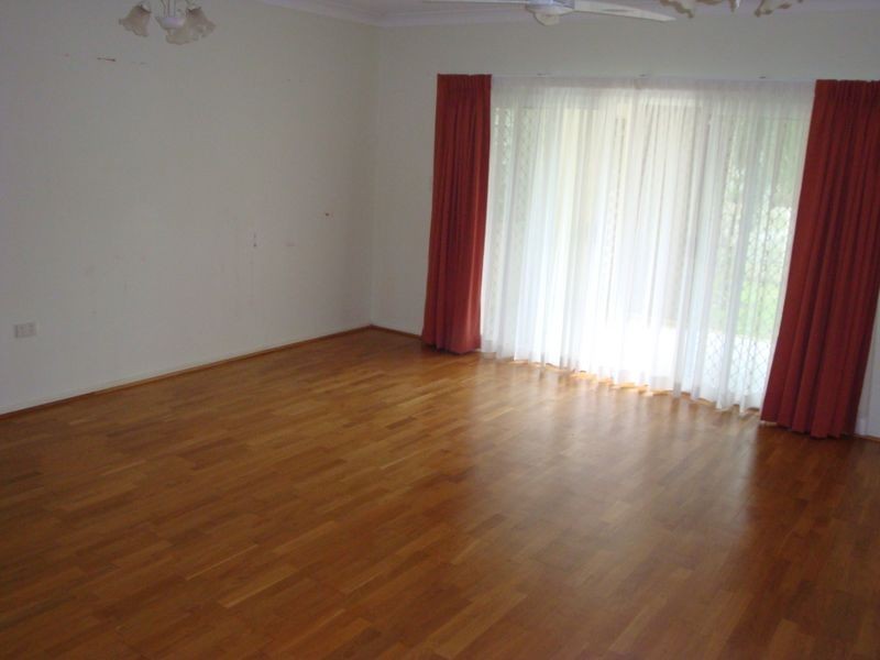 2/15 Grantala Street, Manoora QLD 4870