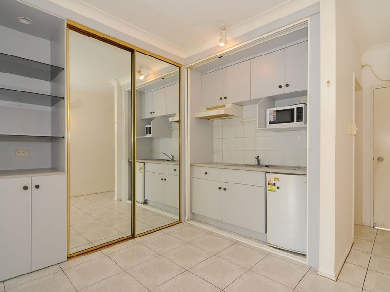 3/6 Springfield Crescent, Manoora QLD 4870