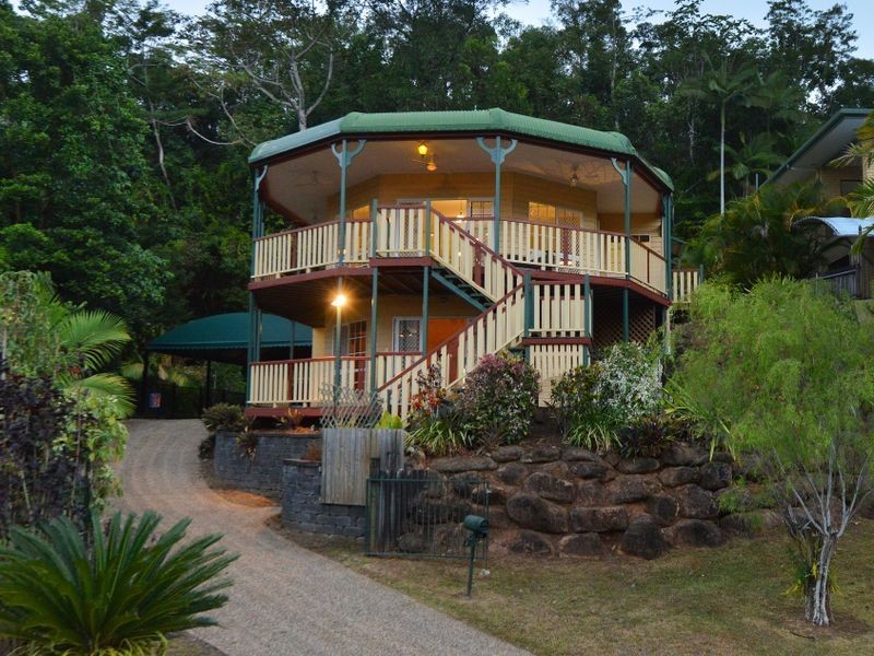 2 McGuane Close, Brinsmead QLD 4870