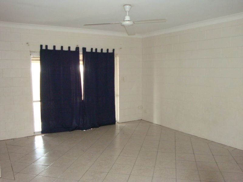 4/52 Pease Street, Manoora QLD 4870