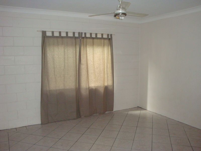 4/52 Pease Street, Manoora QLD 4870