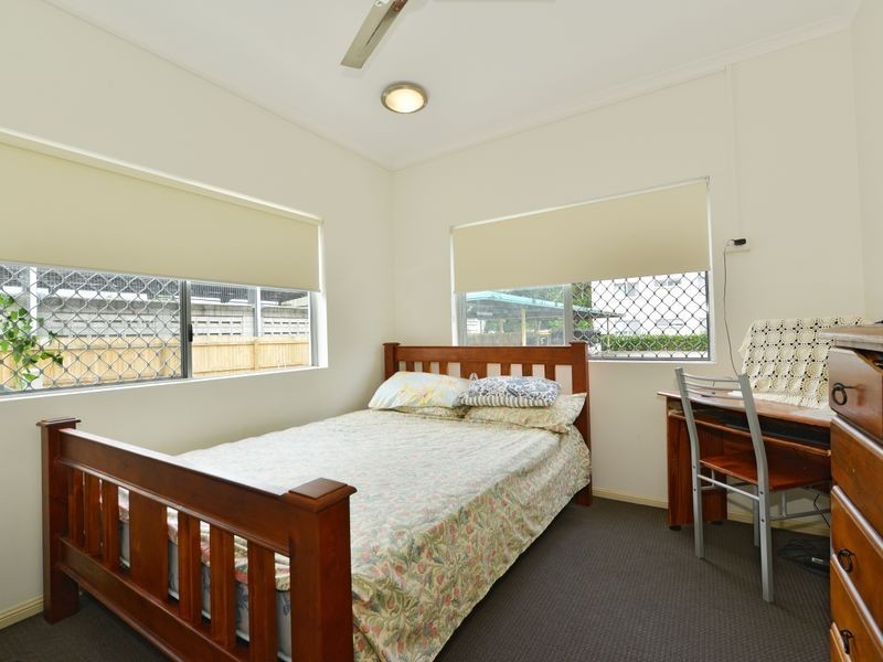 4/12 Mayers Street, Manunda QLD 4870