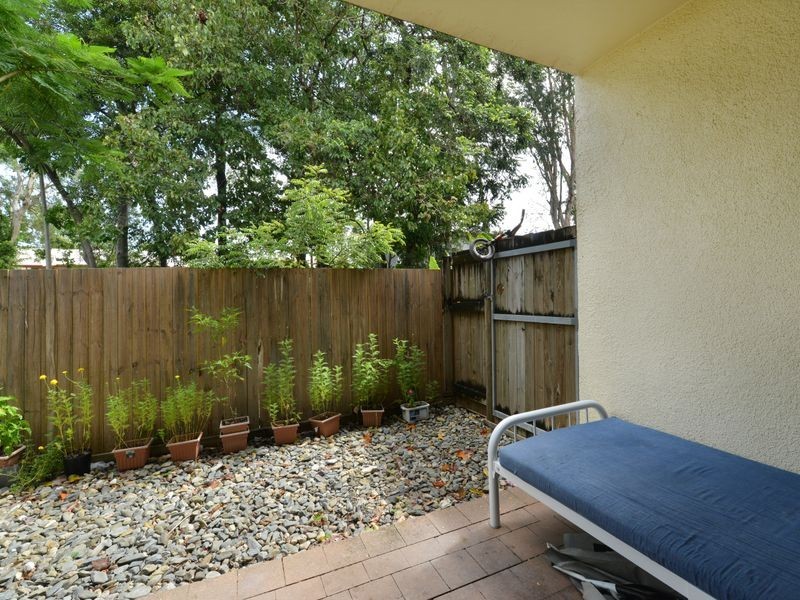 4/12 Mayers Street, Manunda QLD 4870