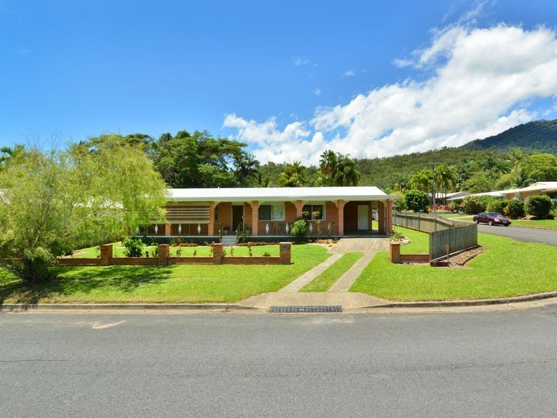 5 Bott Street, Whitfield QLD 4870