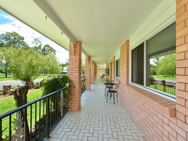 5 Bott Street, Whitfield QLD 4870