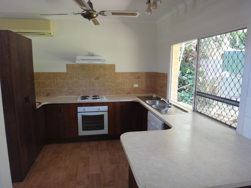4 Fay Close, Brinsmead QLD 4870