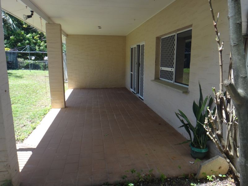 4 Fay Close, Brinsmead QLD 4870
