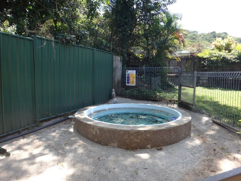 4 Fay Close, Brinsmead QLD 4870