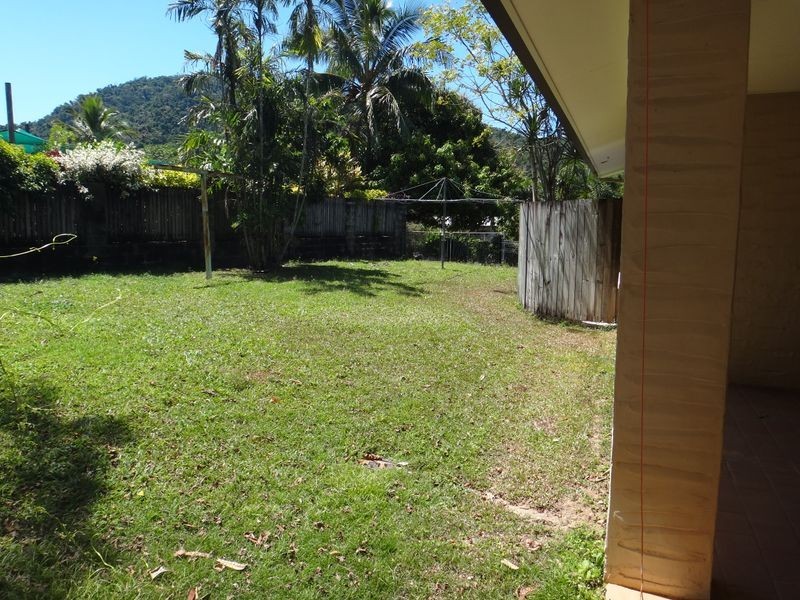 4 Fay Close, Brinsmead QLD 4870