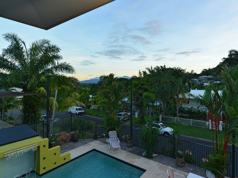 8 Robin Close, Bayview Heights QLD 4868