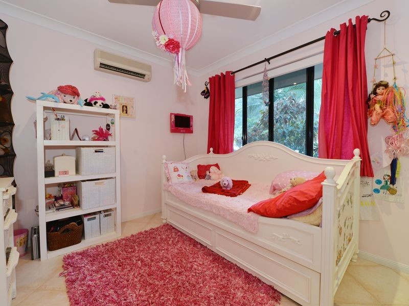 8 Robin Close, Bayview Heights QLD 4868