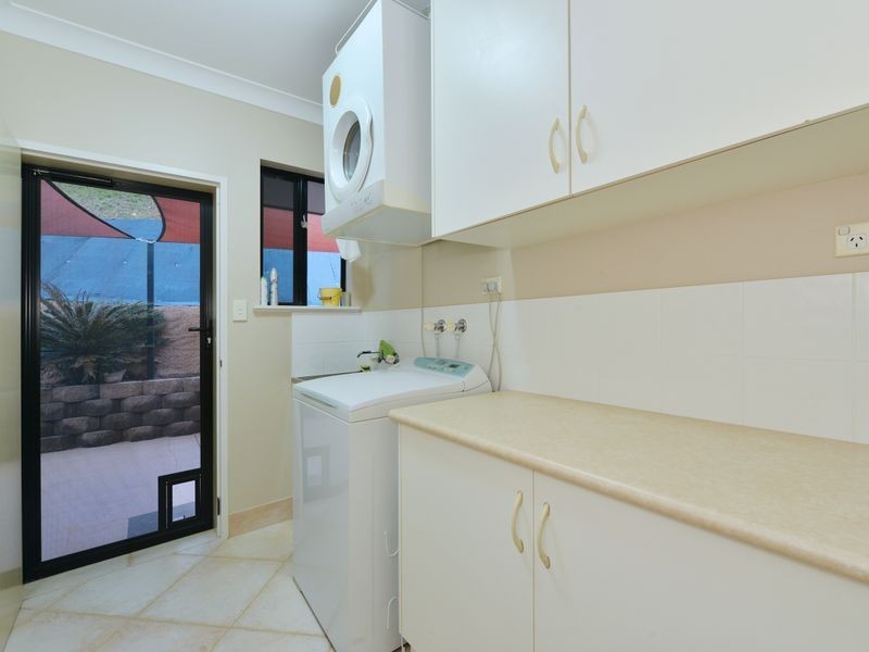 8 Robin Close, Bayview Heights QLD 4868