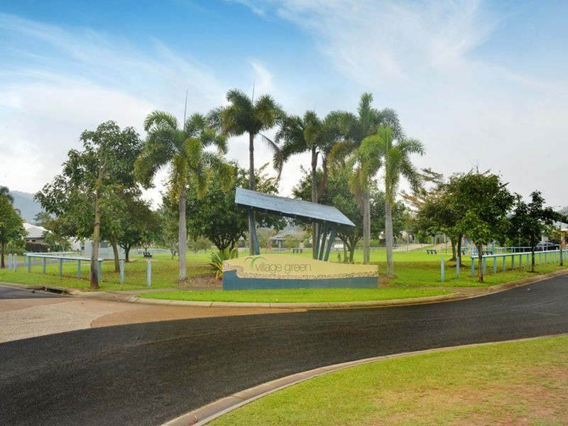 12 Norfolk Circuit, Redlynch QLD 4870