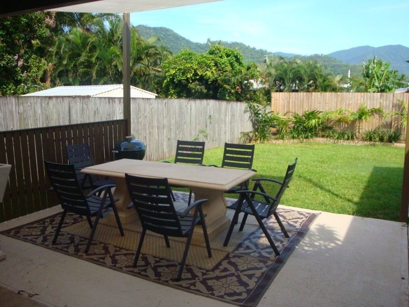 33 Mulligan Street, Manoora QLD 4870