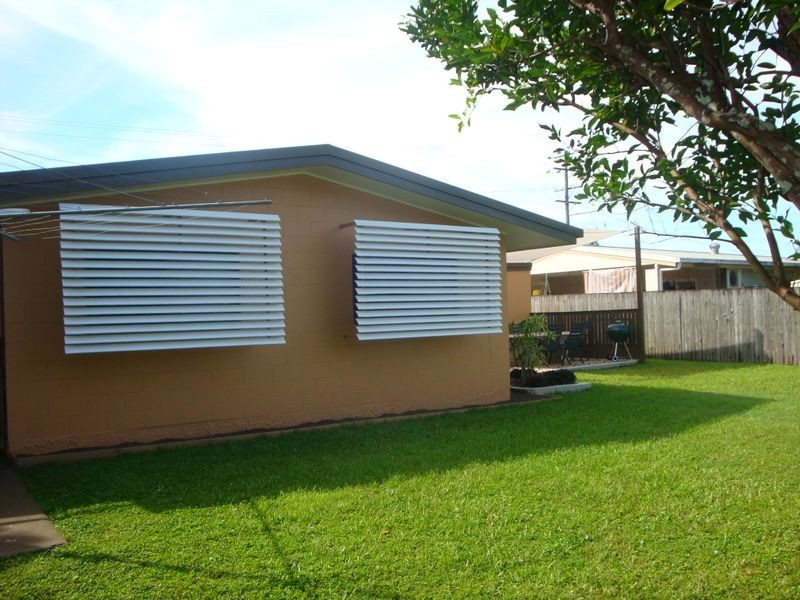 33 Mulligan Street, Manoora QLD 4870