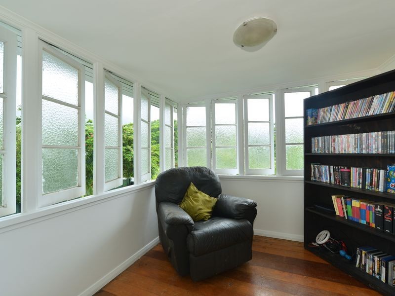 19 Keirle Avenue, Whitfield QLD 4870