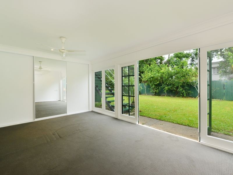 19 Keirle Avenue, Whitfield QLD 4870