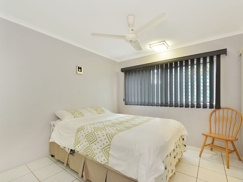 3 326 Mcleod Street, Cairns North QLD 4870