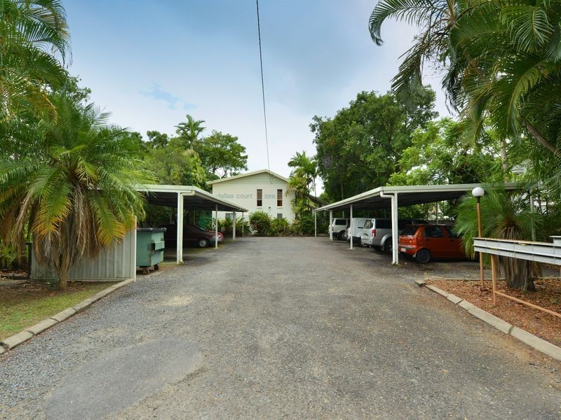 3 326 Mcleod Street, Cairns North QLD 4870