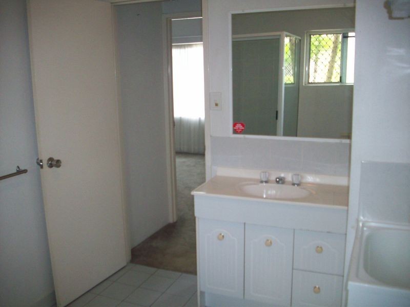 Manunda QLD 4870
