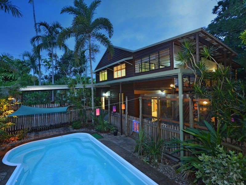 31-33 David Street, Machans Beach QLD 4878