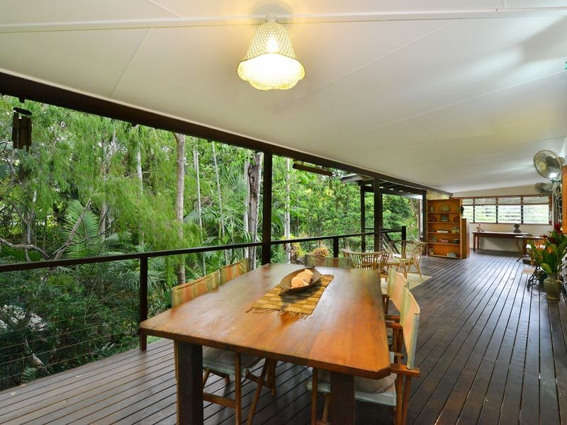 31-33 David Street, Machans Beach QLD 4878