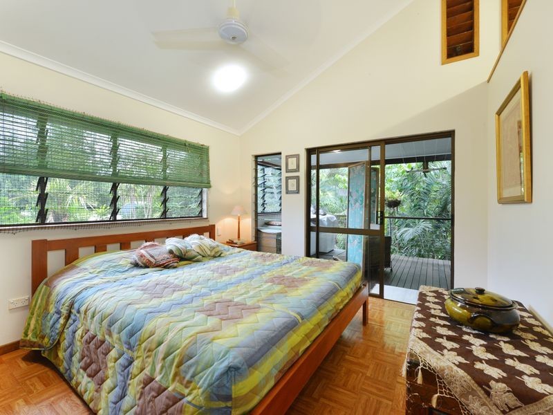 31-33 David Street, Machans Beach QLD 4878