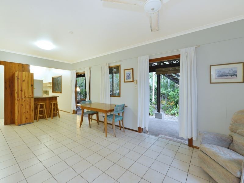 31-33 David Street, Machans Beach QLD 4878