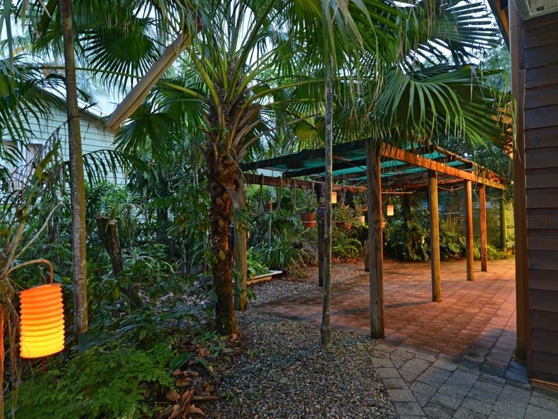 31-33 David Street, Machans Beach QLD 4878