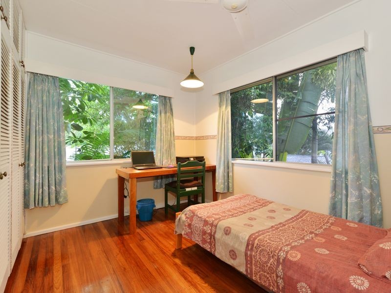 42 Cassia Street, Edge Hill QLD 4870