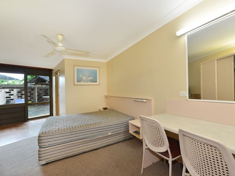 8/261-265 Sheridan Street, Cairns North QLD 4870