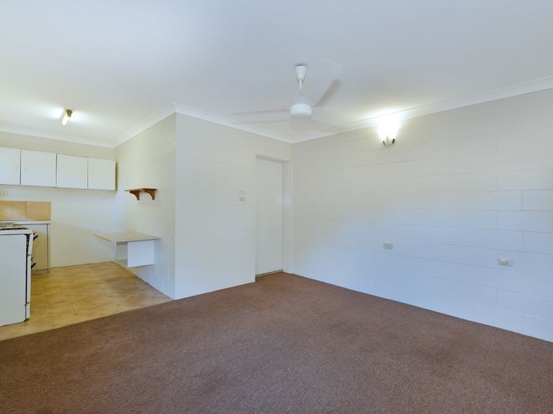 5 292 Sheridan  Street, Cairns North QLD 4870