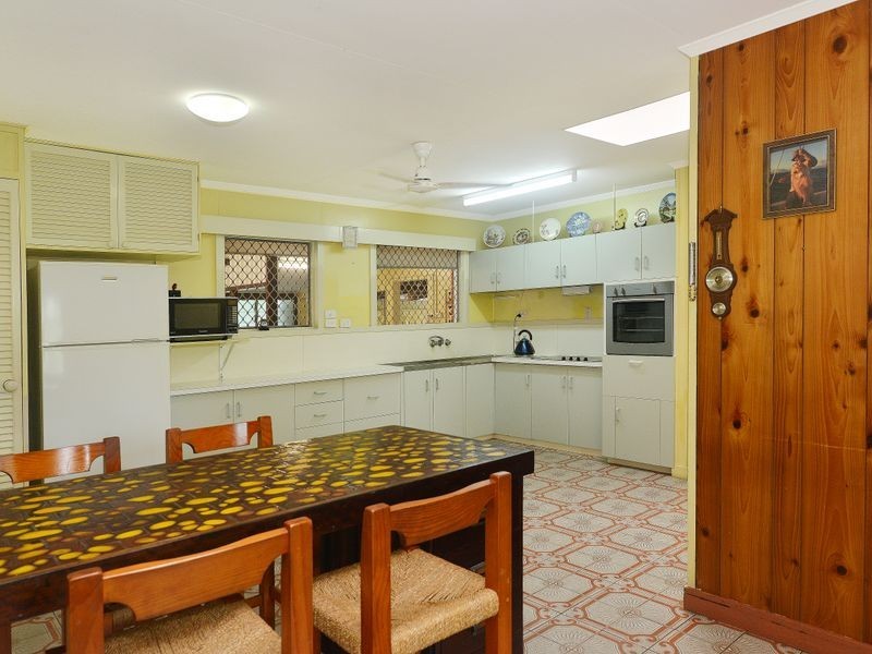 10 Maree Street, Freshwater QLD 4870