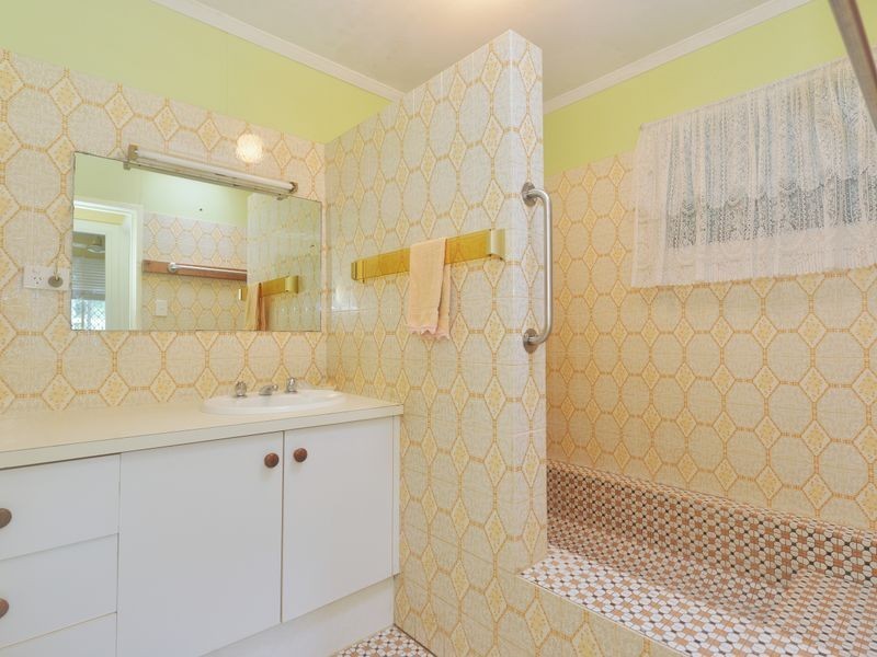 10 Maree Street, Freshwater QLD 4870