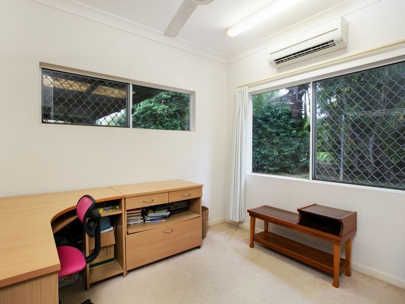 72 Bathurst Drive, Bentley Park QLD 4869