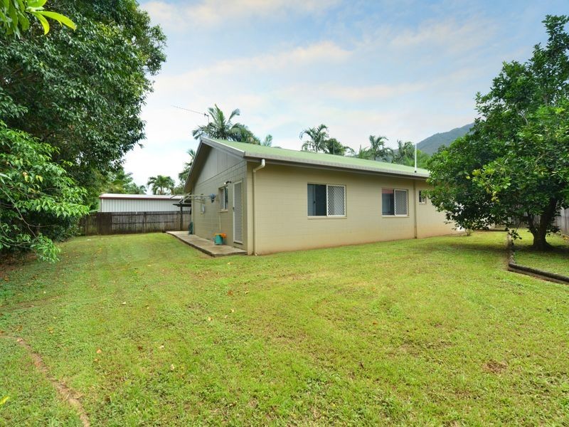 38 Satinash Close, Redlynch QLD 4870