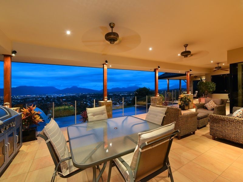 9 Solomon Place, Mooroobool QLD 4870