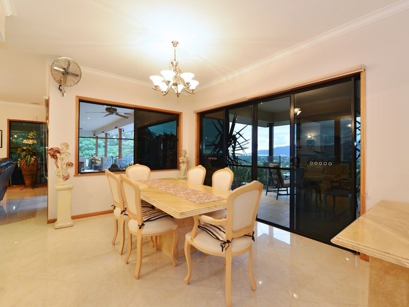 9 Solomon Place, Mooroobool QLD 4870