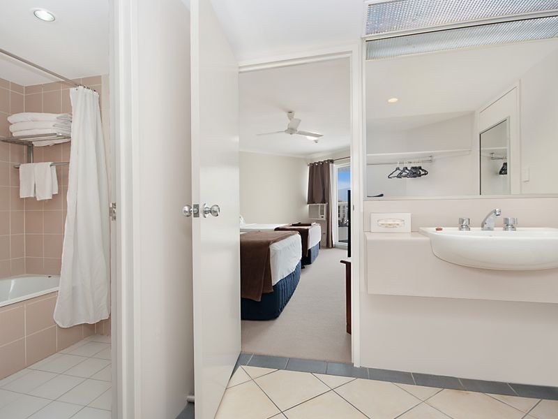 112/209 Abbott Street, Aeroglen QLD 4870
