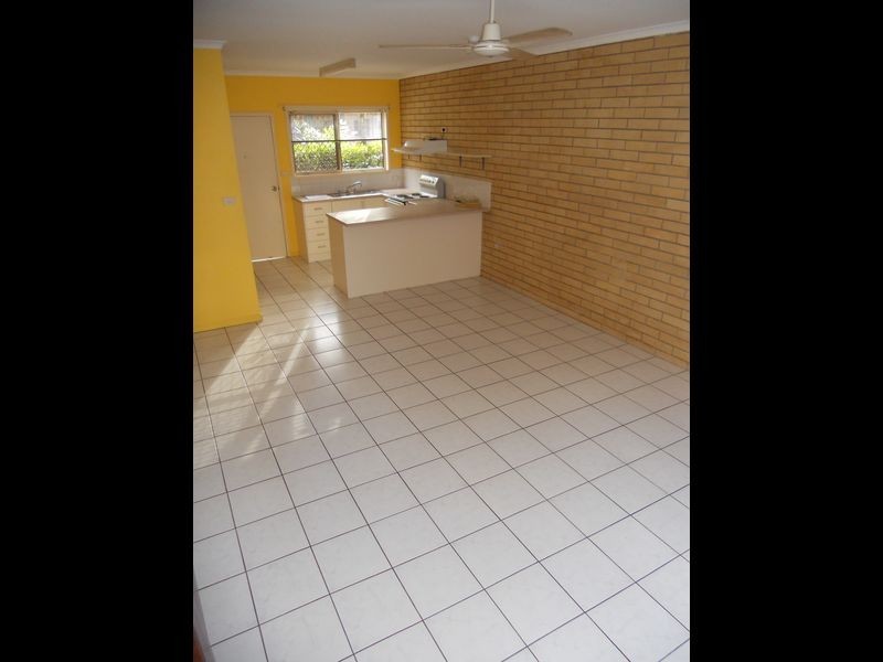 Manoora QLD 4870