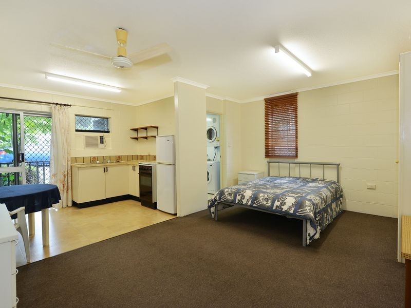 2/394 Mayers Street, Edge Hill QLD 4870