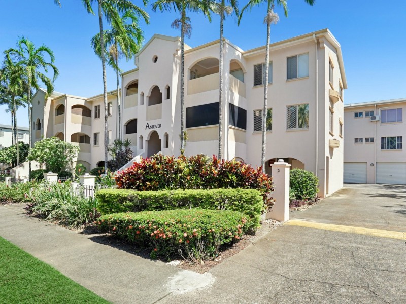 2/2 Chester Court, Manunda QLD 4870