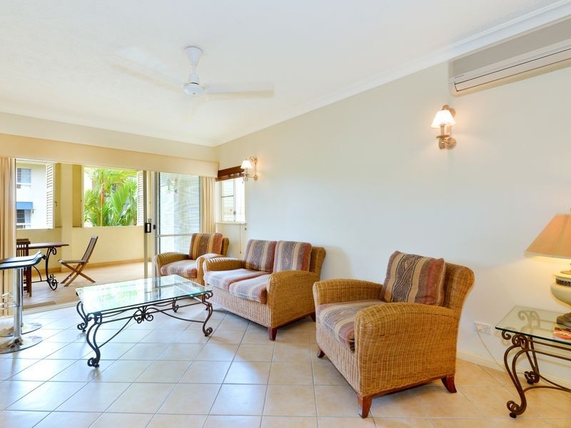 404/2 Greenslopes Street, Cairns North QLD 4870