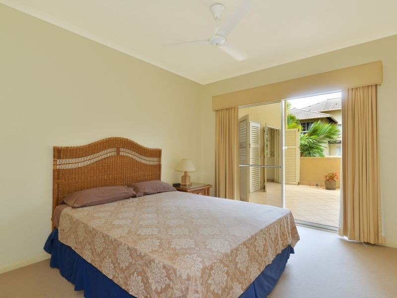 404/2 Greenslopes Street, Cairns North QLD 4870