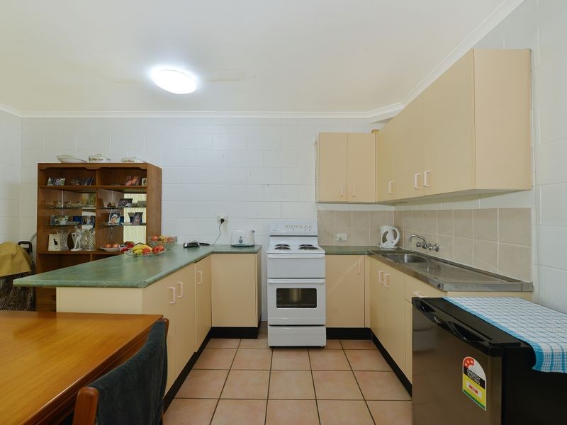 2/4 McPherson Close, Edge Hill QLD 4870