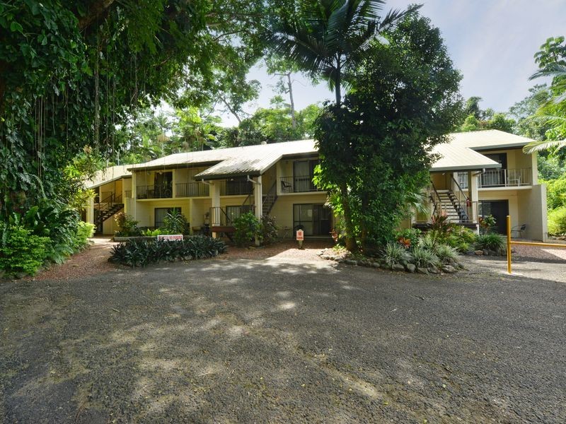 2/4 McPherson Close, Edge Hill QLD 4870